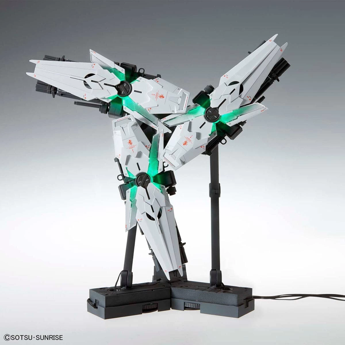 Bandai MGEX 1/100 Unicorn Gundam (Ver.Ka) 15 Bandai MGEX 1/100 Unicorn Gundam (Ver.Ka) - Image 13