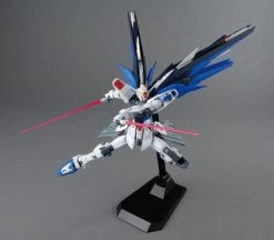 Bandai MG 1/100 Freedom Gundam (Ver 2.0) -Toy Model Store 49be8b45 9154 49d0 85f5 fd11006c2181