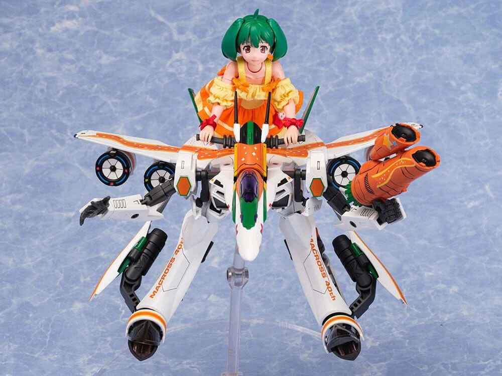Macross Frontier V.F.G. VF-25F Messiah Ranka Lee (Macross 40th Anniversary) Model Kit 10 Macross Frontier V.F.G. VF-25F Messiah Ranka Lee (Macross 40th Anniversary) Model Kit - Image 8