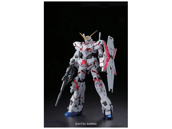 Bandai 1/100 MG RX-0 Unicorn Gundam (Red Or Green Frame Twin Frame Edition) Titanium Finish 5 Bandai 1/100 MG RX-0 Unicorn Gundam (Red Or Green Frame Twin Frame Edition) Titanium Finish - Image 3