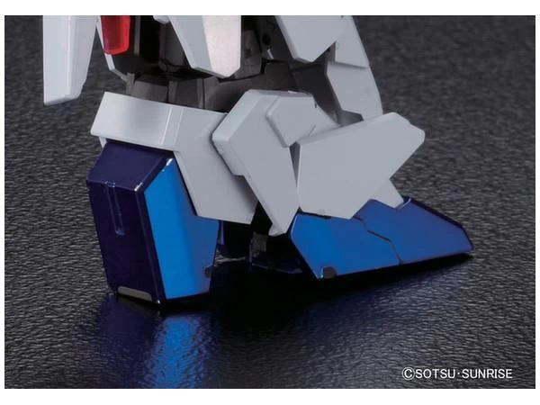 Bandai 1/100 MG RX-0 Unicorn Gundam (Red Or Green Frame Twin Frame Edition) Titanium Finish 11 Bandai 1/100 MG RX-0 Unicorn Gundam (Red Or Green Frame Twin Frame Edition) Titanium Finish - Image 9