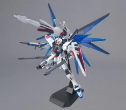 Bandai MG 1/100 Freedom Gundam (Ver 2.0) -Toy Model Store e4f04839 6822 4f9e 9f4e 9ccb0478438e