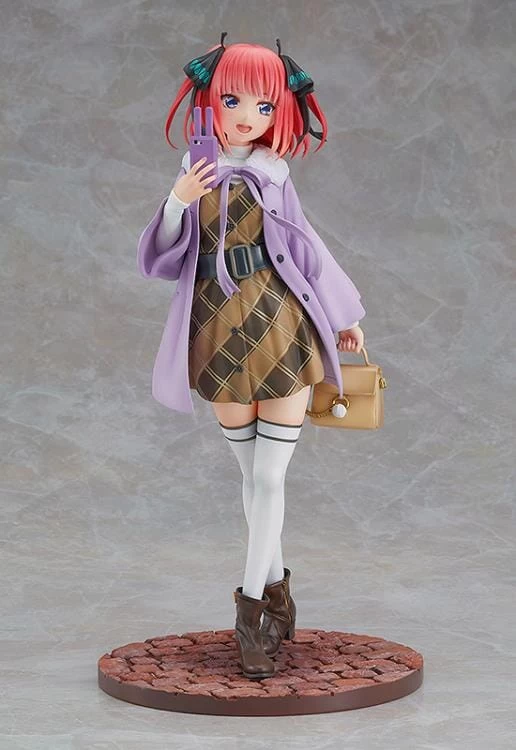 The Quintessential Quintuplets Nino Nakano (Date Style Ver.) 1/6 Scale Figure 5 The Quintessential Quintuplets Nino Nakano (Date Style Ver.) 1/6 Scale Figure - Image 3