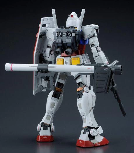 Bandai MG 1/100 RX-78-2 Gundam Ver. 3.0 6 Bandai MG 1/100 RX-78-2 Gundam Ver. 3.0 - Image 4